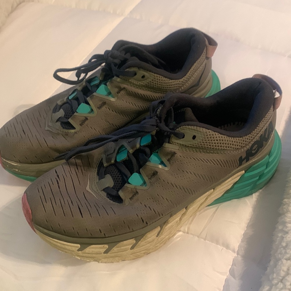 Women’s size 8 Hokas good condition
